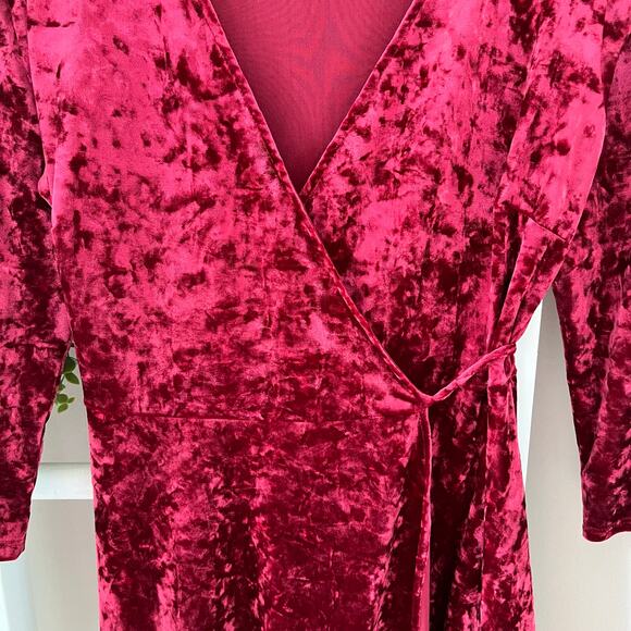 Lulus Shine of Your Life Wine Red Velvet Holiday Wrap Dress Women's Size Small - Picture 6 of 11